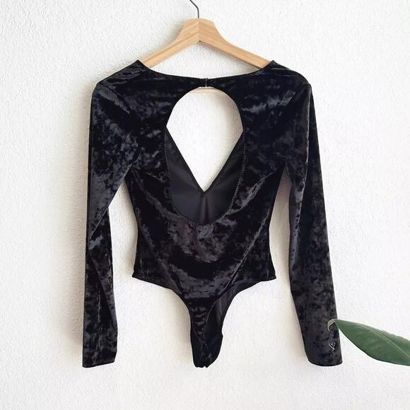 Victoria's Secret Plunge Neck Crushed Velvet Bodysuit XS/S Witchy Goth Sexy Punk - Picture 4 of 8